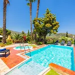 Villa Atlantis *